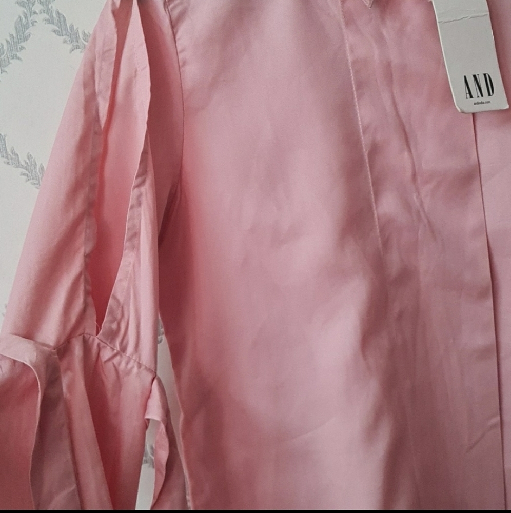 AND top. - Picture 2 of 8